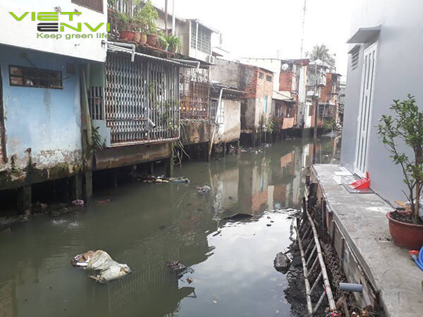 ô nhiễm kênh rạch